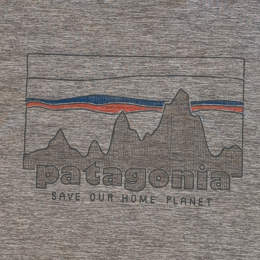 Patagonia Women's Capilene Cool Daily Graphic Shirt, Size Large - Picture 5 of 10